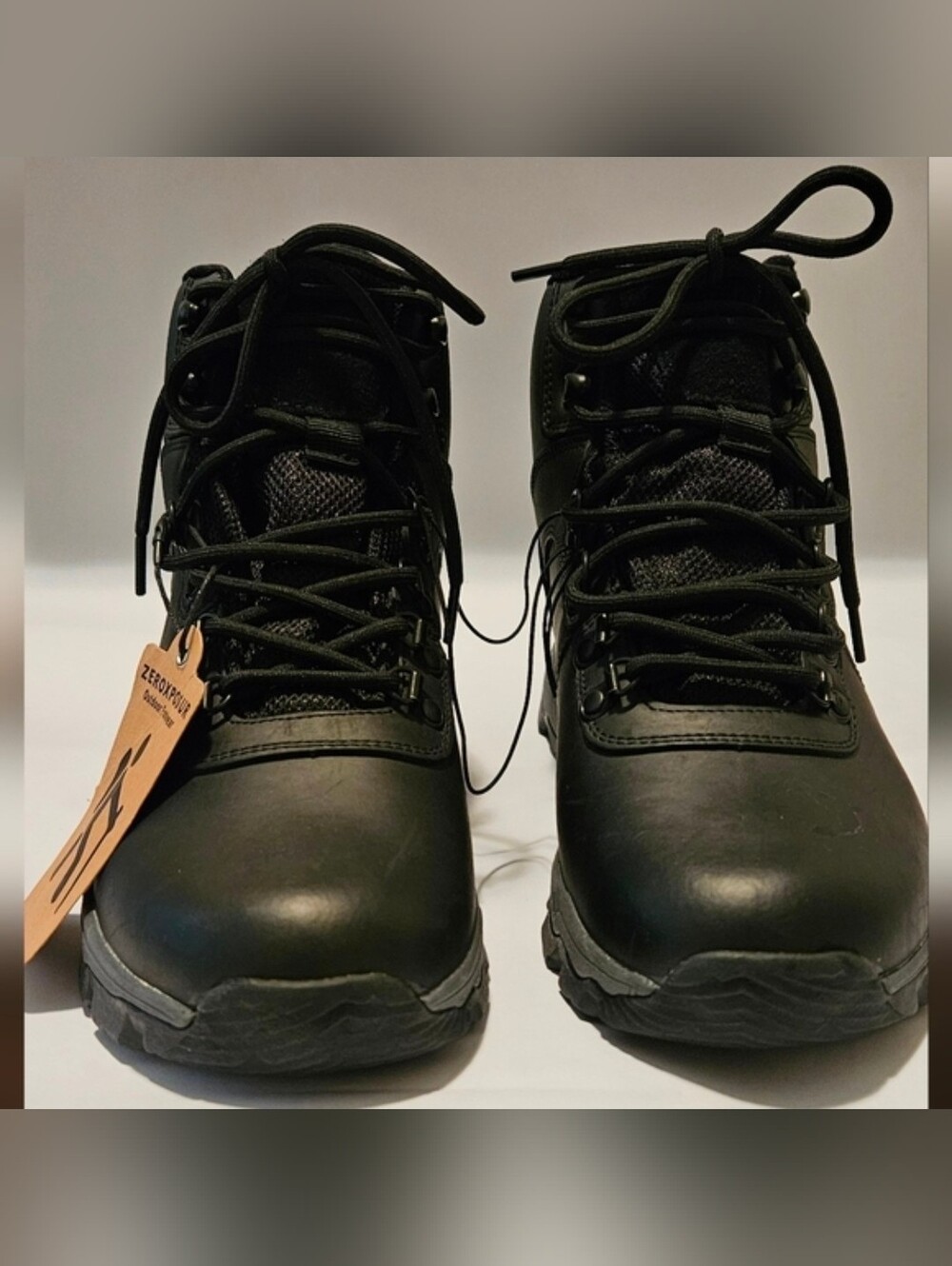 Waterproof Leather Outdoor Boots Men's sz 8.5 NWT Traction